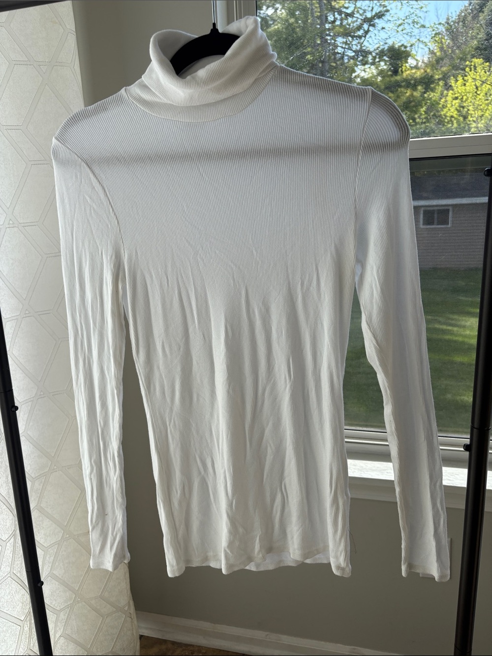 Classic White Ribbed Turtleneck Long Sleeve Top